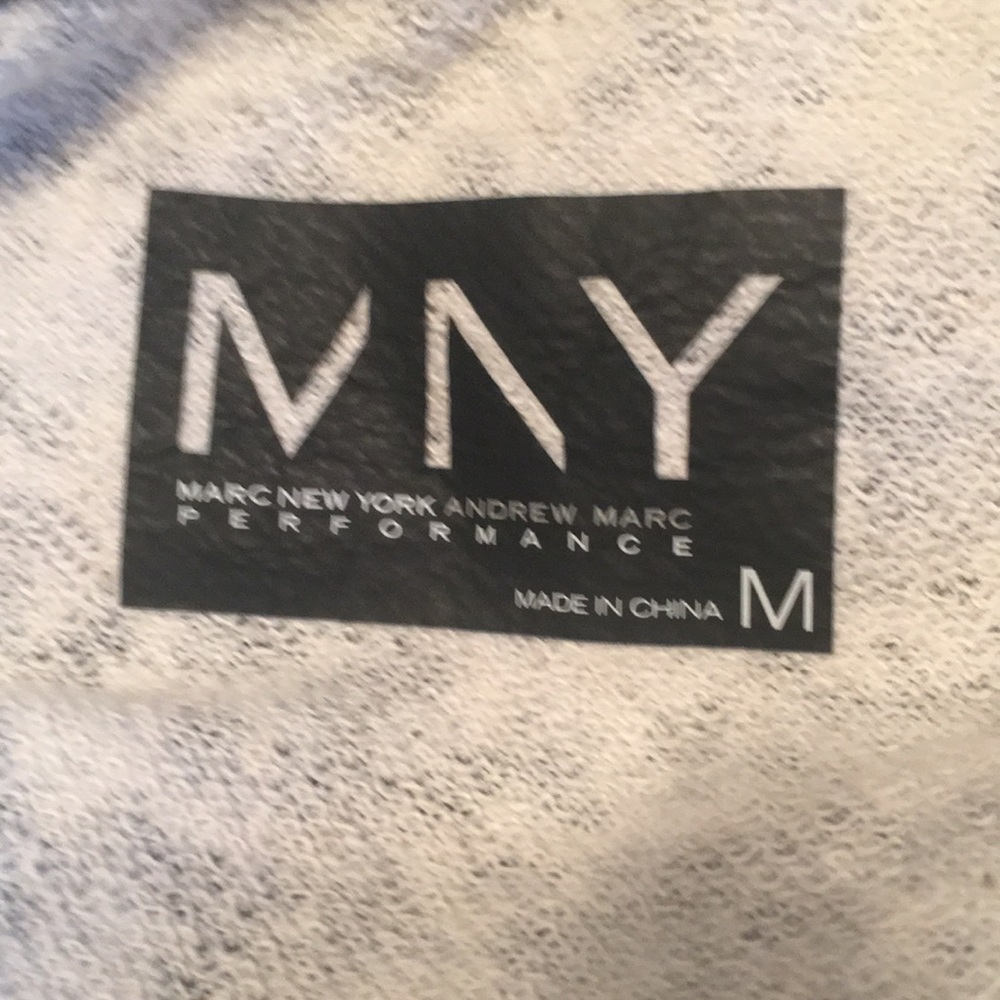New York sweater 3/4 sleeve! - Picture 4 of 5